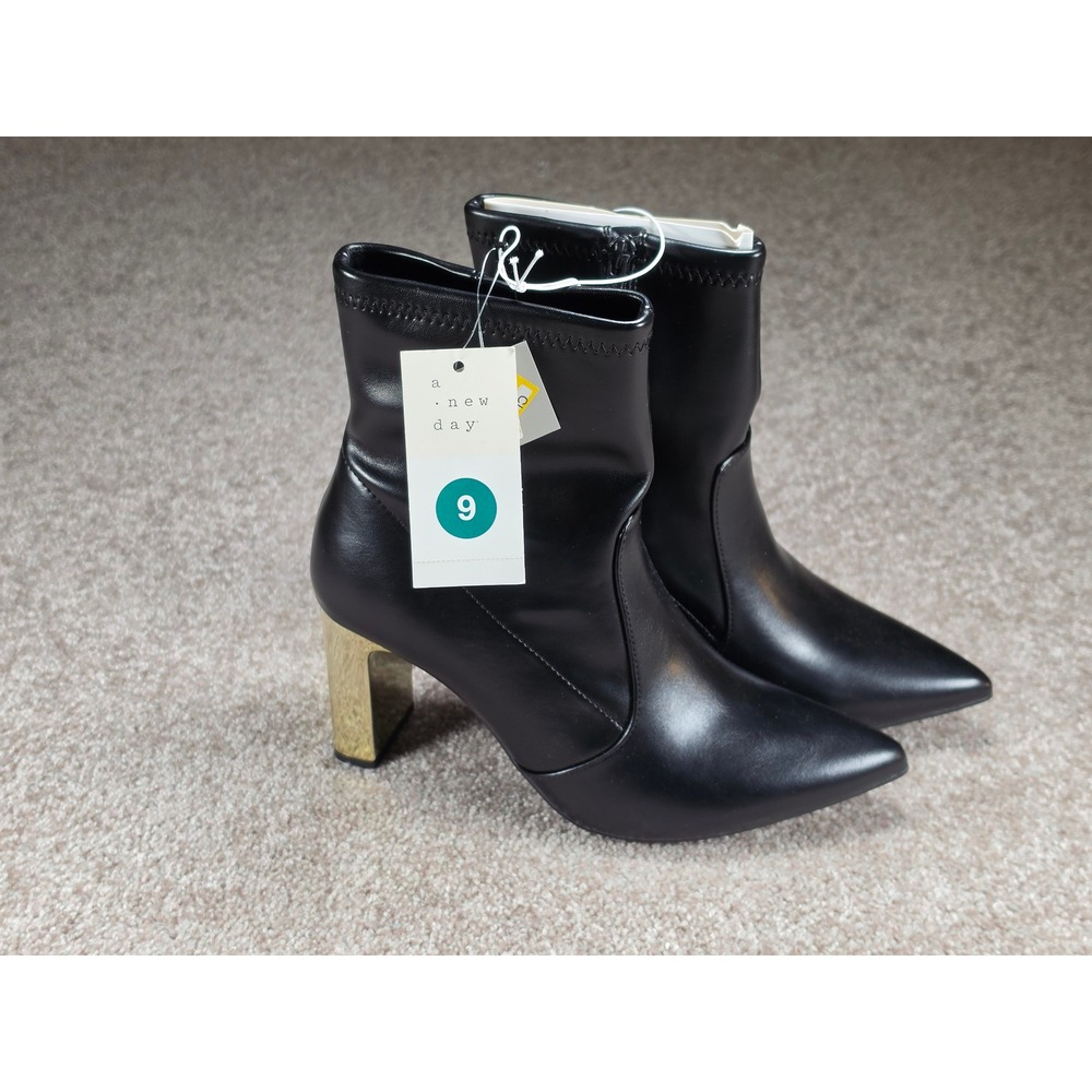 A New Day Sienna Black Pointed Toe Ankle Boots Gold‎ Block Heel Womens 9 NEW